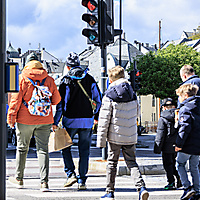 Motiverte fotografer på vei ut i byen. Foto: Joakim Grønfur